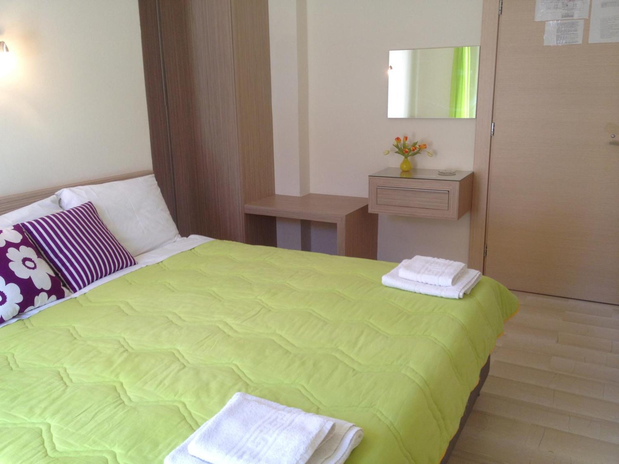 Angelica Studios&Apartments Agia Marina Habitación foto