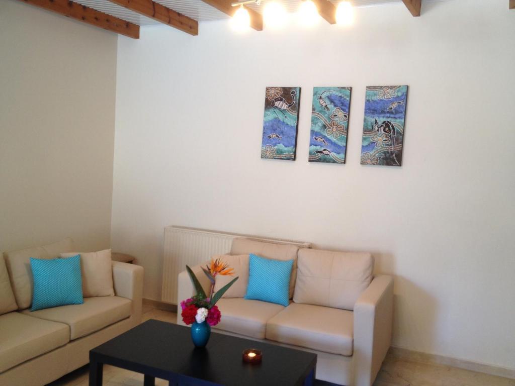 Angelica Studios&Apartments Agia Marina Habitación foto