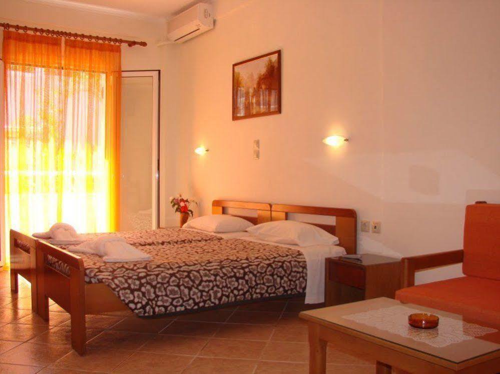 Angelica Studios&Apartments Agia Marina Exterior foto